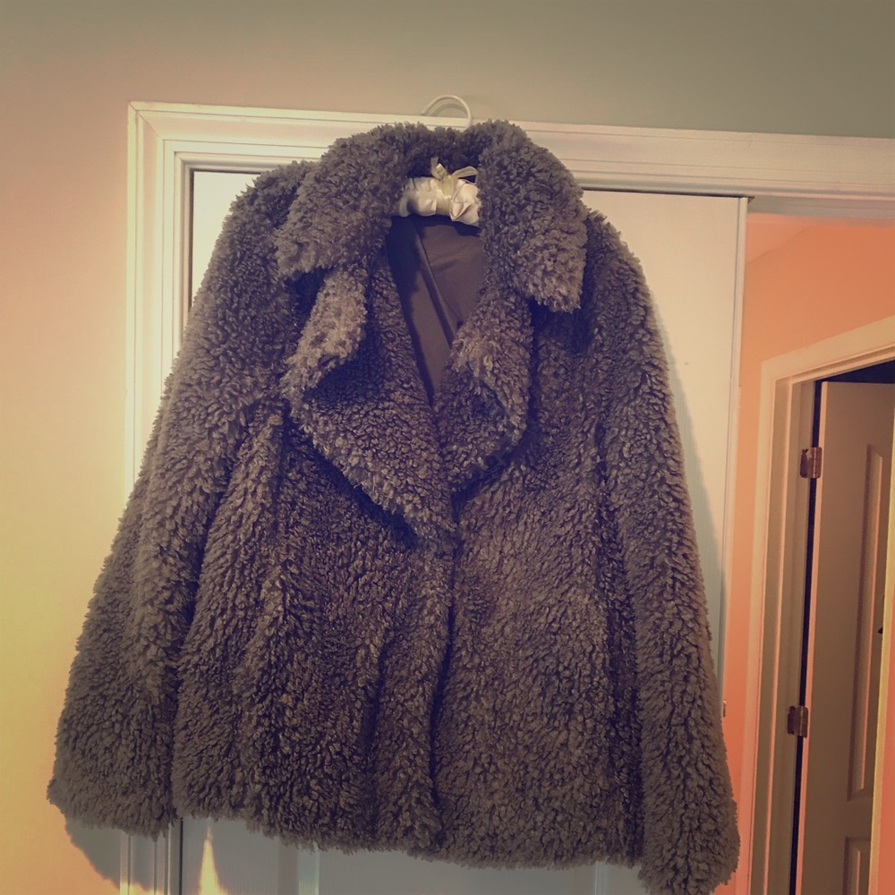 Kenzie Faux Fur Teddy Bear Jacket Taupe